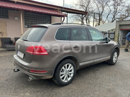 Online auction: VOLKSWAGEN  TOUAREG