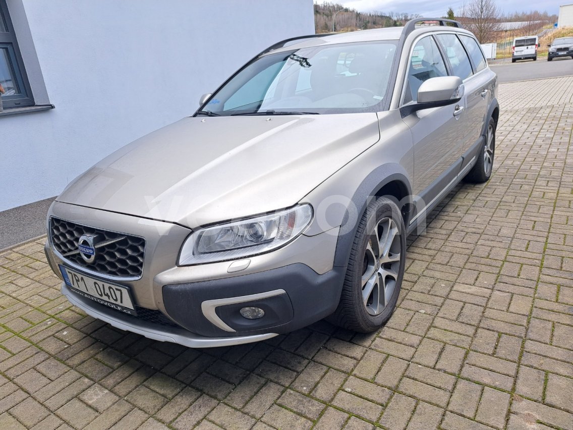 Online aukce: VOLVO  XC70 D4 4X4