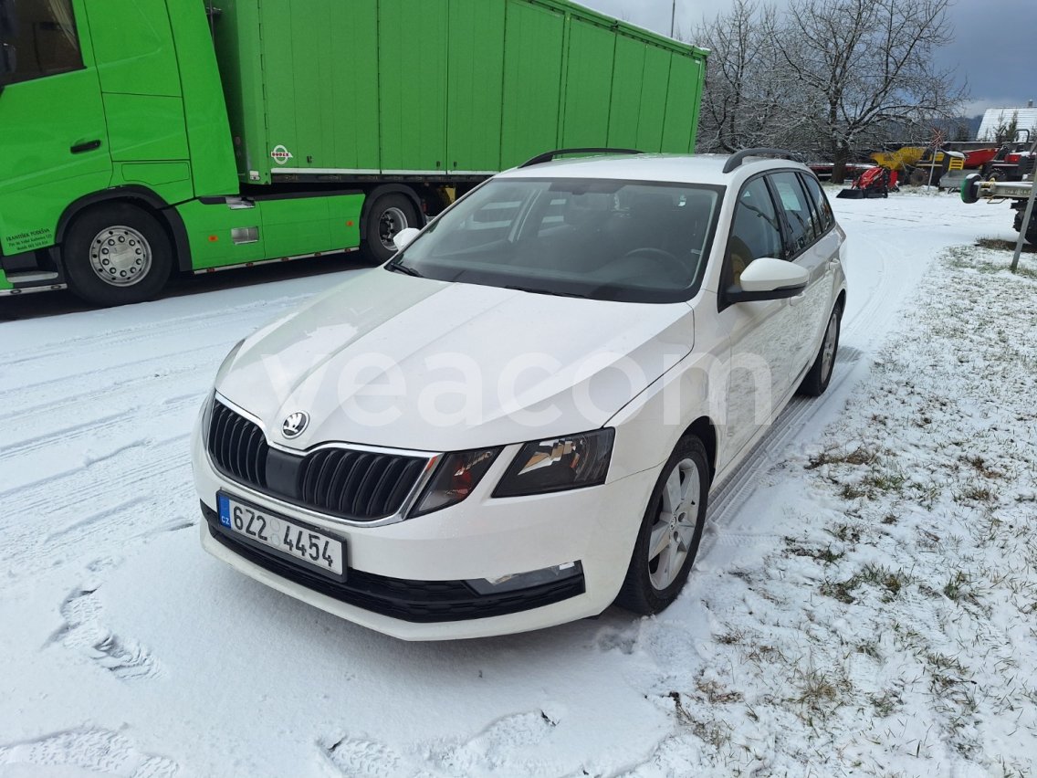 Online aukce: ŠKODA  OCTAVIA