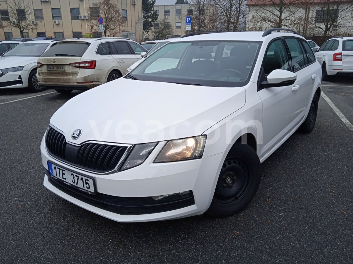 Online aukce: ŠKODA  OCTAVIA