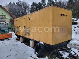 Online auction: CAT  600