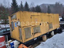 Online auction: CAT  600