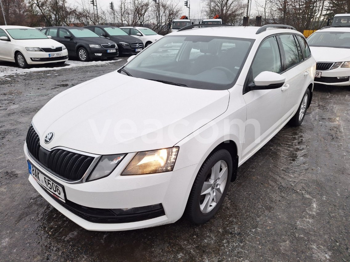 Online auction: ŠKODA  OCTAVIA