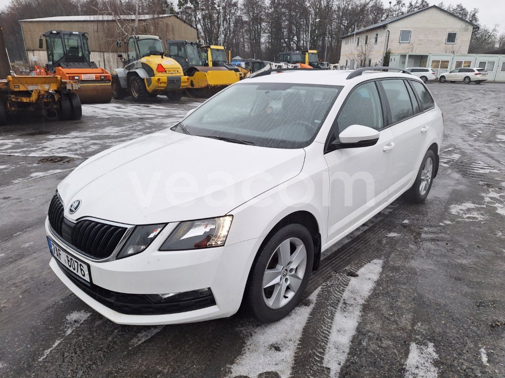 Online auction: ŠKODA  OCTAVIA