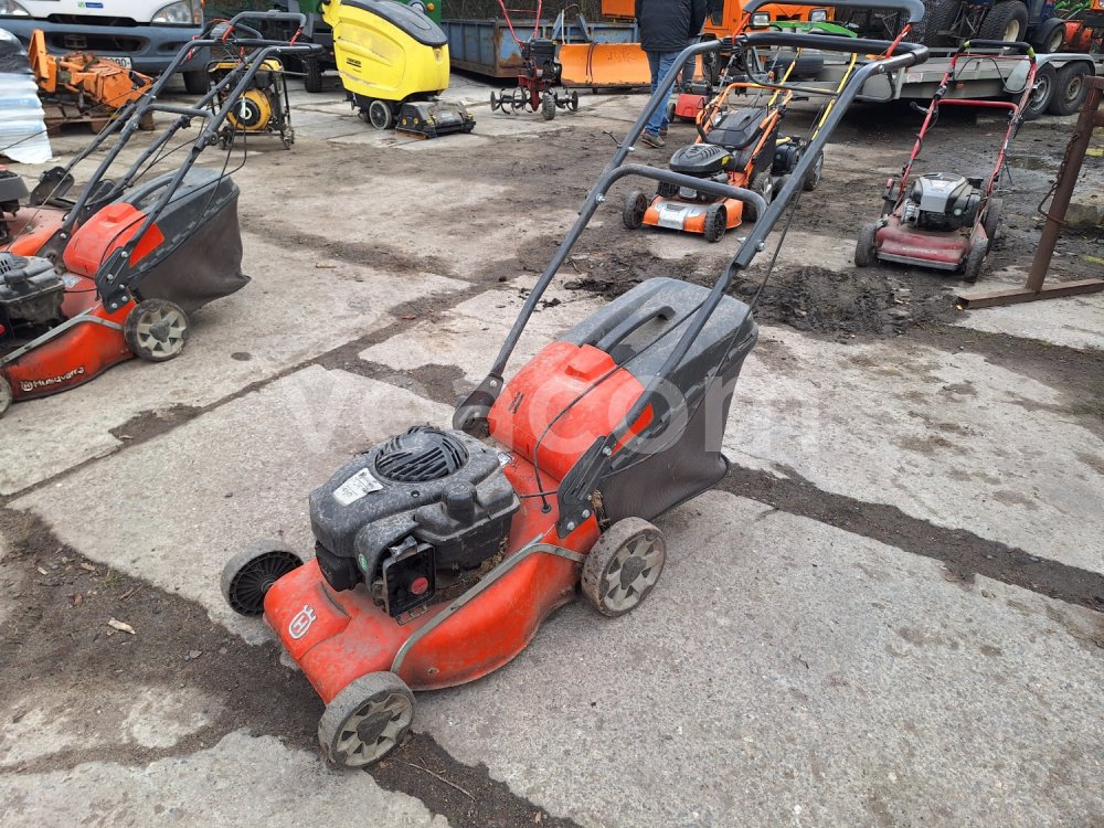 Online auction:  HUSQVARNA LC 140S