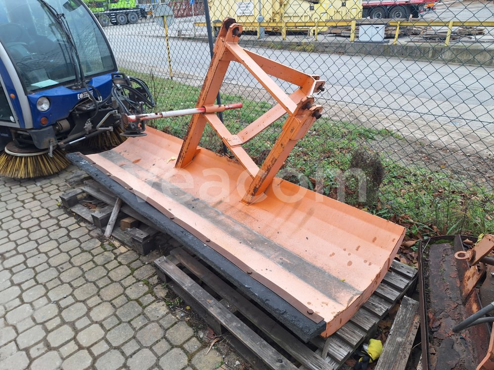 Online auction:  NESENÁ RADLICE ZA TRAKTOR BEZ NATÁČENÍ