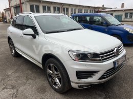 Online aukce: VOLKSWAGEN  TOUAREG 4X4