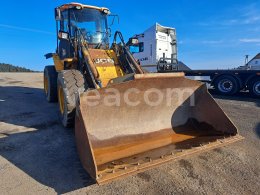 Online auction: JCB  426