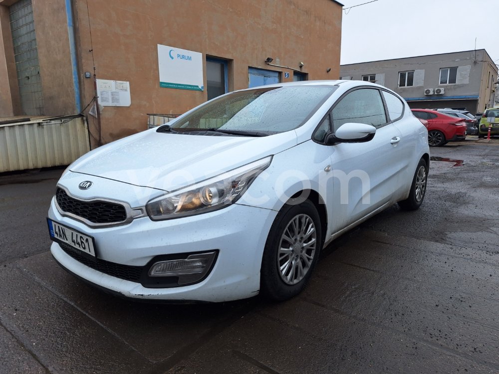 Online aukce: KIA  CEE´D