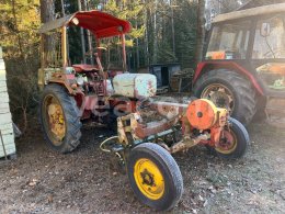 Online auction:   NÁŘAĎOVÝ TRAKTOR VEB RS 09