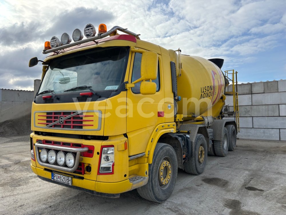 Online auction: VOLVO  FM 380 8X4