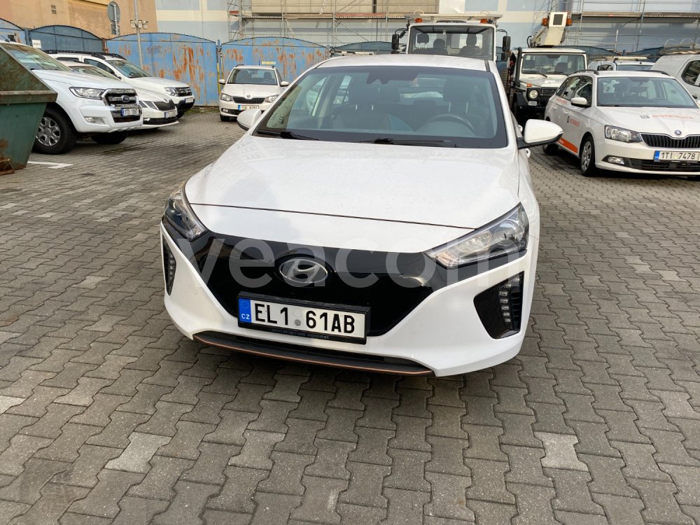 Online auction: HYUNDAI  IONIQ