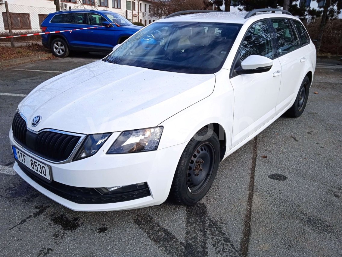 Online árverés: ŠKODA  OCTAVIA