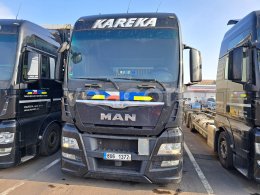 Online auction: MAN  TGX 24.440 6X2 + KRONE BOX 04 ZZ CARRIER