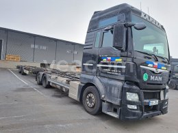 Online auction: MAN  TGX 24.440 6X2 + KRONE BOX 04 ZZ CARRIER