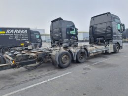 Online-Versteigerung: MAN  TGX 24.440 6X2 + KRONE BOX 04 ZZ CARRIER