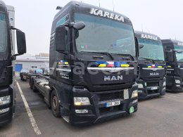 Online-Versteigerung: MAN  TGX  24.440 6X2 + KRONE BOX 04 ZZ CARRIER