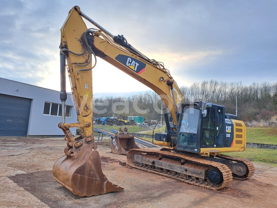 Online aukce: CATERPILLAR  323EL