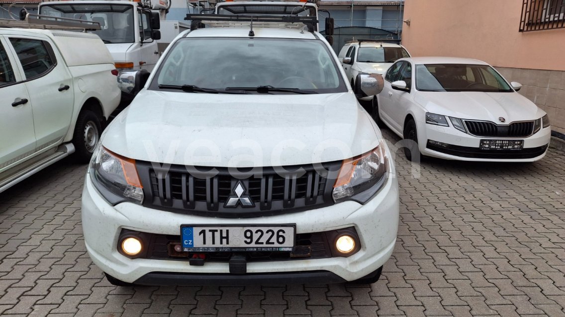 Online aukce: MITSUBISHI  L200 4X4