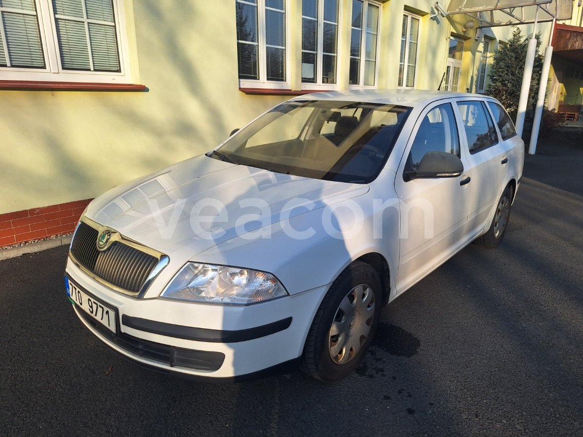 Online auction: ŠKODA  OCTAVIA