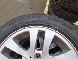 Online auction:   BRIDGESTONE BLIZZAK LM-25, 205/55 ZR16