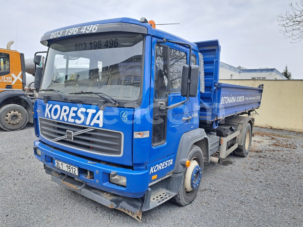 Online auction: VOLVO  FL H 42R