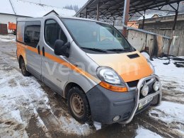 Online auction: RENAULT  TRAFIC F9Q U 7