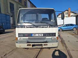 Online auction: DAF  45.160