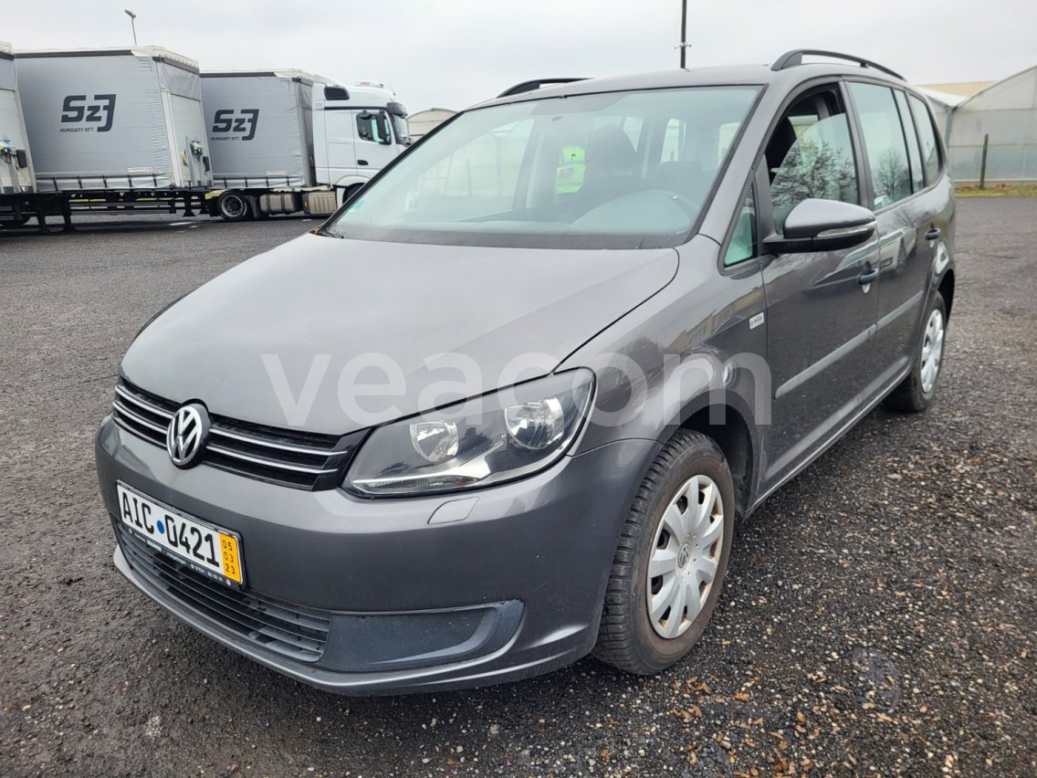 Online auction: VOLKSWAGEN  TOURAN