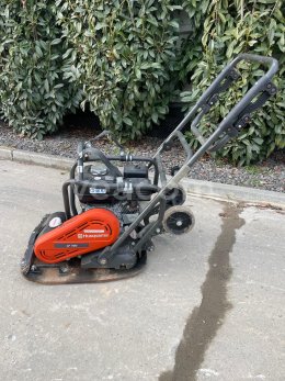 Online auction: HUSQVARNA  LF100