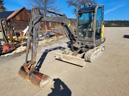 Online aukce: VOLVO  EC27C