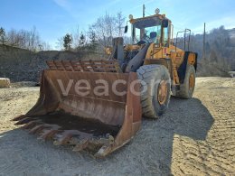 Online árverés: VOLVO  L180D