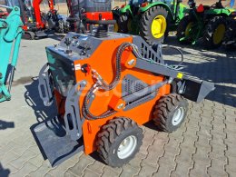 Online aukce: YTO  SK 480 L 4X4