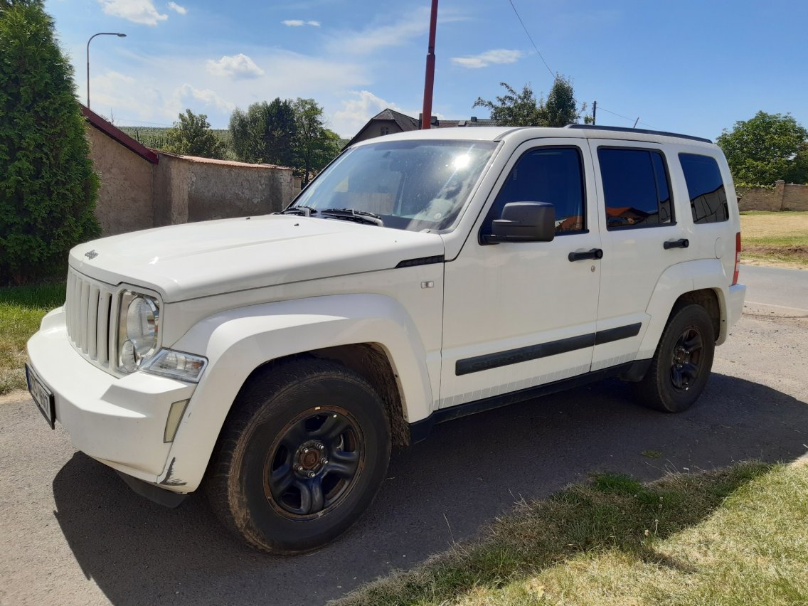 Online auction: JEEP  CHEROKEE 2.8 L CRD /2