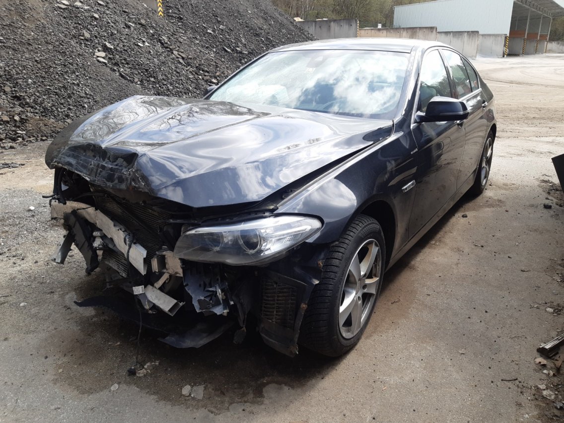 Online auction: BMW  530D XDRIVE