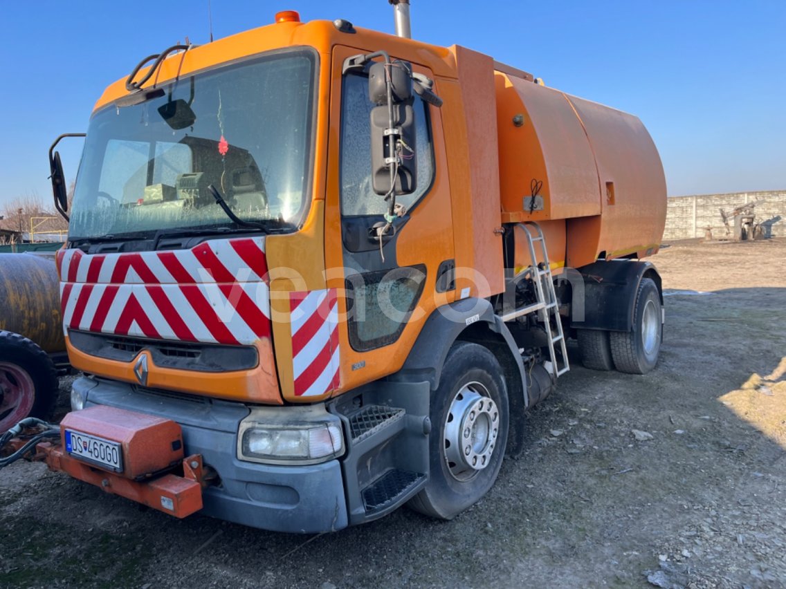 Online auction: RENAULT PREMIUM D300.19