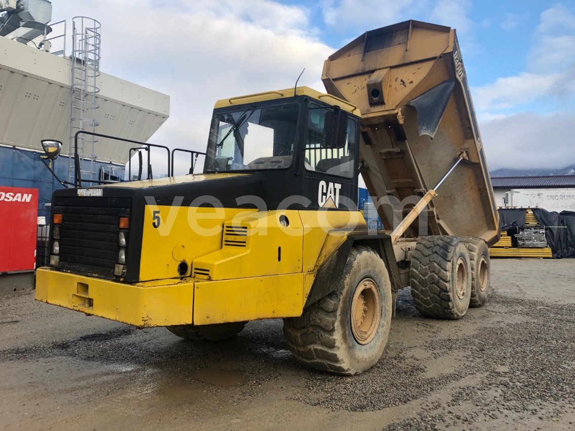 Online auction: CAT  D300E