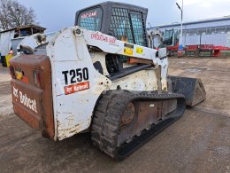 Online aukce: BOBCAT  T250