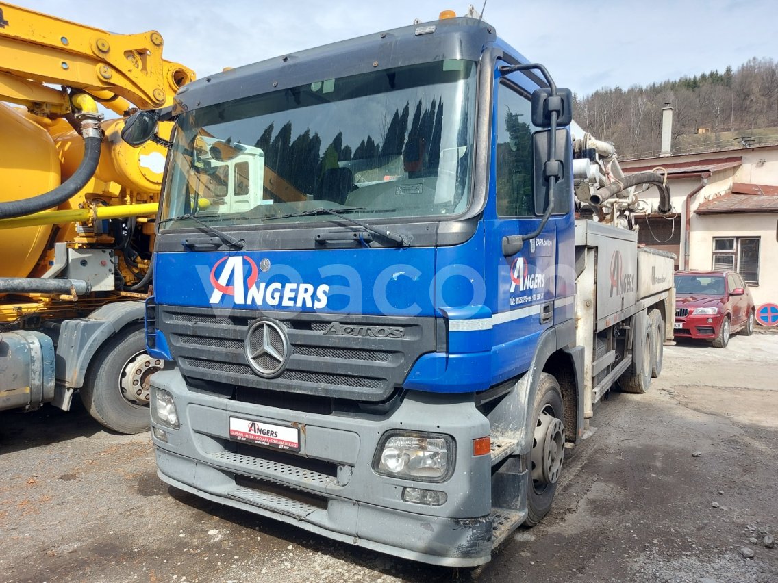 Online aukce: MERCEDES-BENZ  2636 6X4 + PUTZMEISTER M31