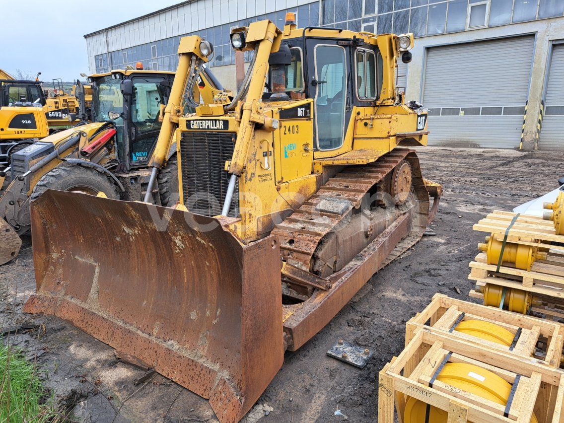 Online auction: CATERPILLAR  D6T XL