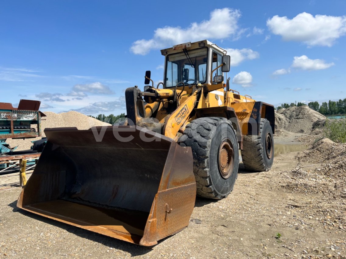 Online aukce: LIEBHERR  L551