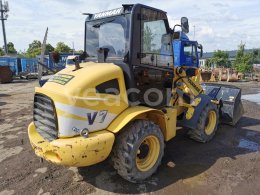 Online aukce: YANMAR  V7