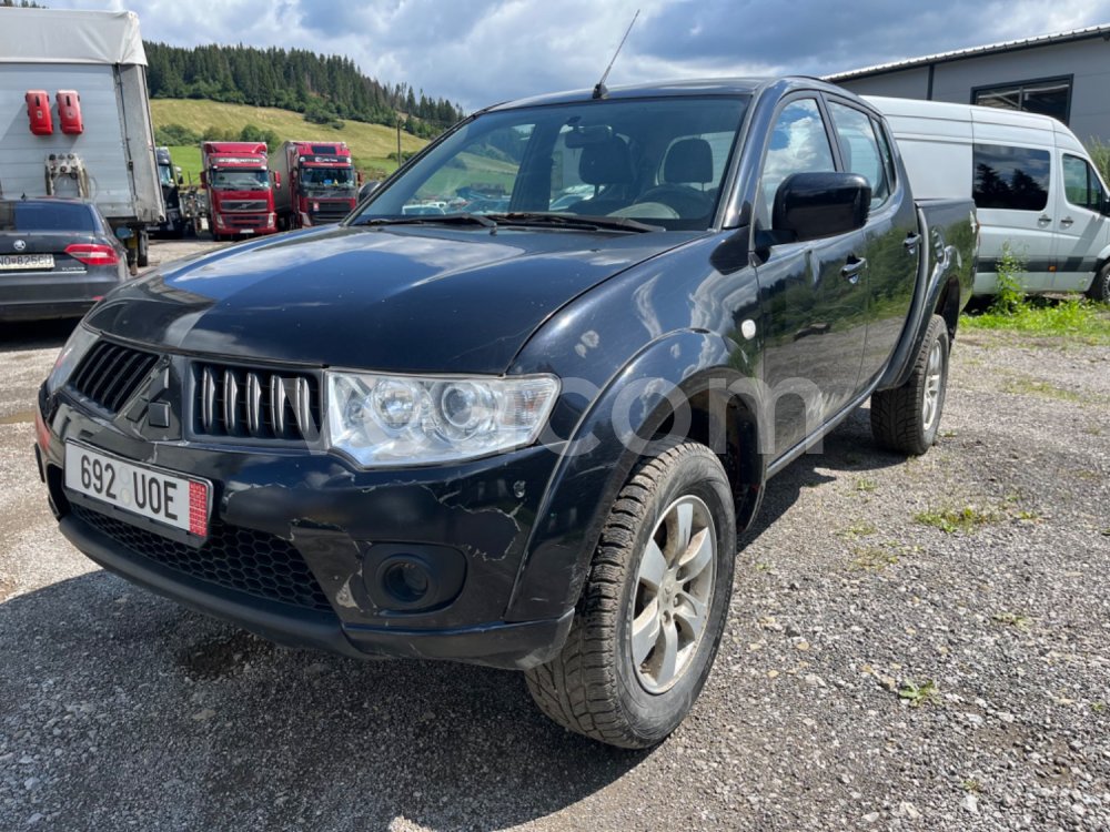 Online aukce: MITSUBISHI  L200 4X4