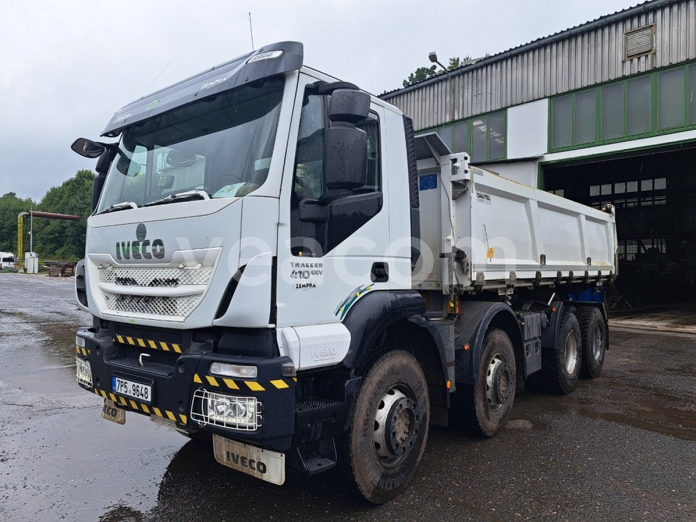 Online aukce: IVECO  TRAKKER AD 410 8X4