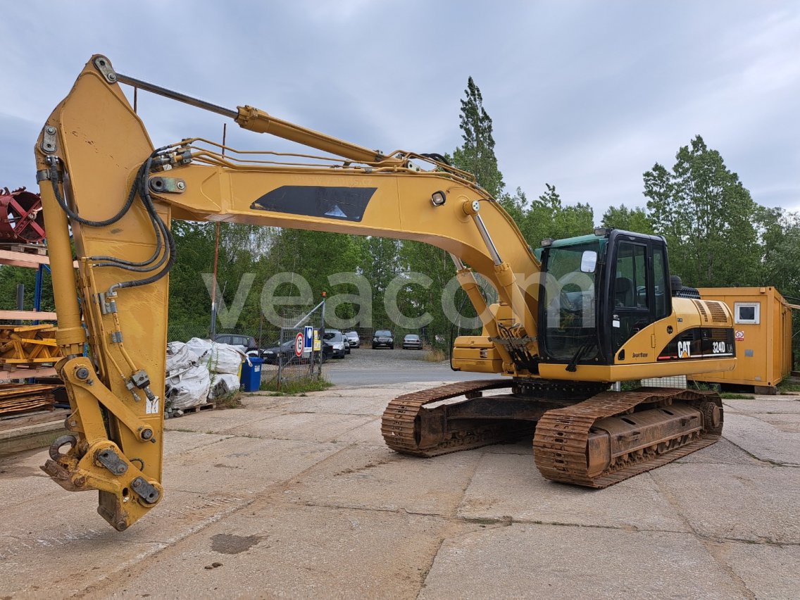 Online aukce: CATERPILLAR  324D