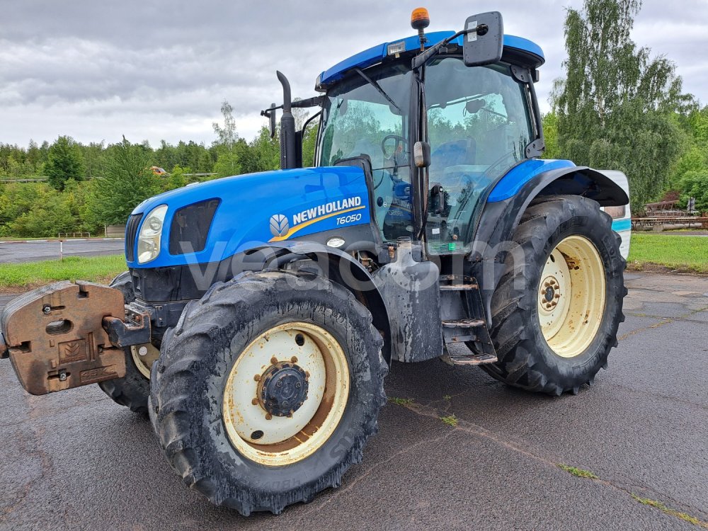 Online aukce: NEW HOLLAND  T6050