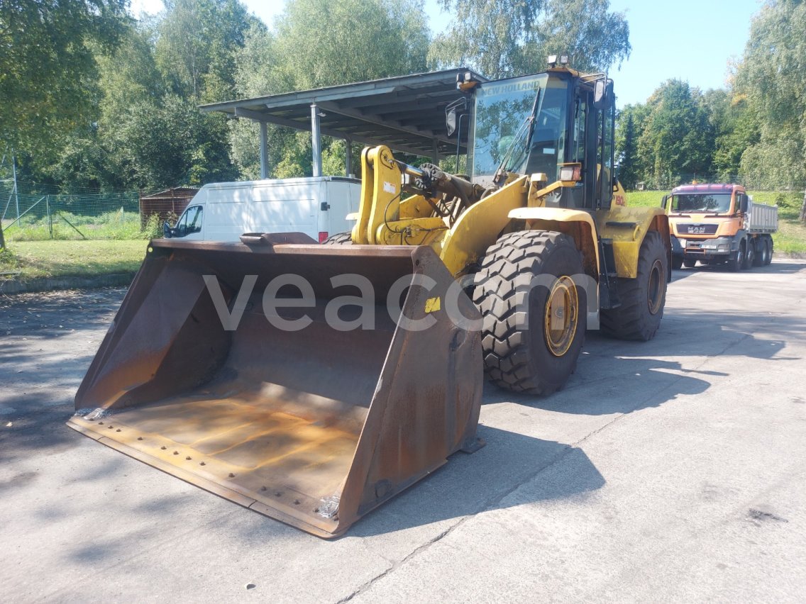 Online aukce: NEW HOLLAND  W190C