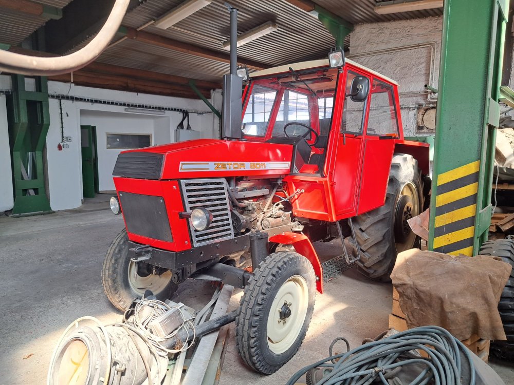 Online auction: ZETOR  CRYSTAL 8011