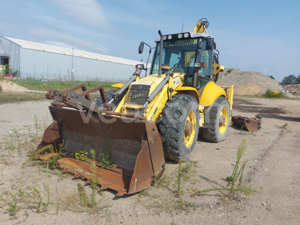 Online aukce: NEW HOLLAND  B 115