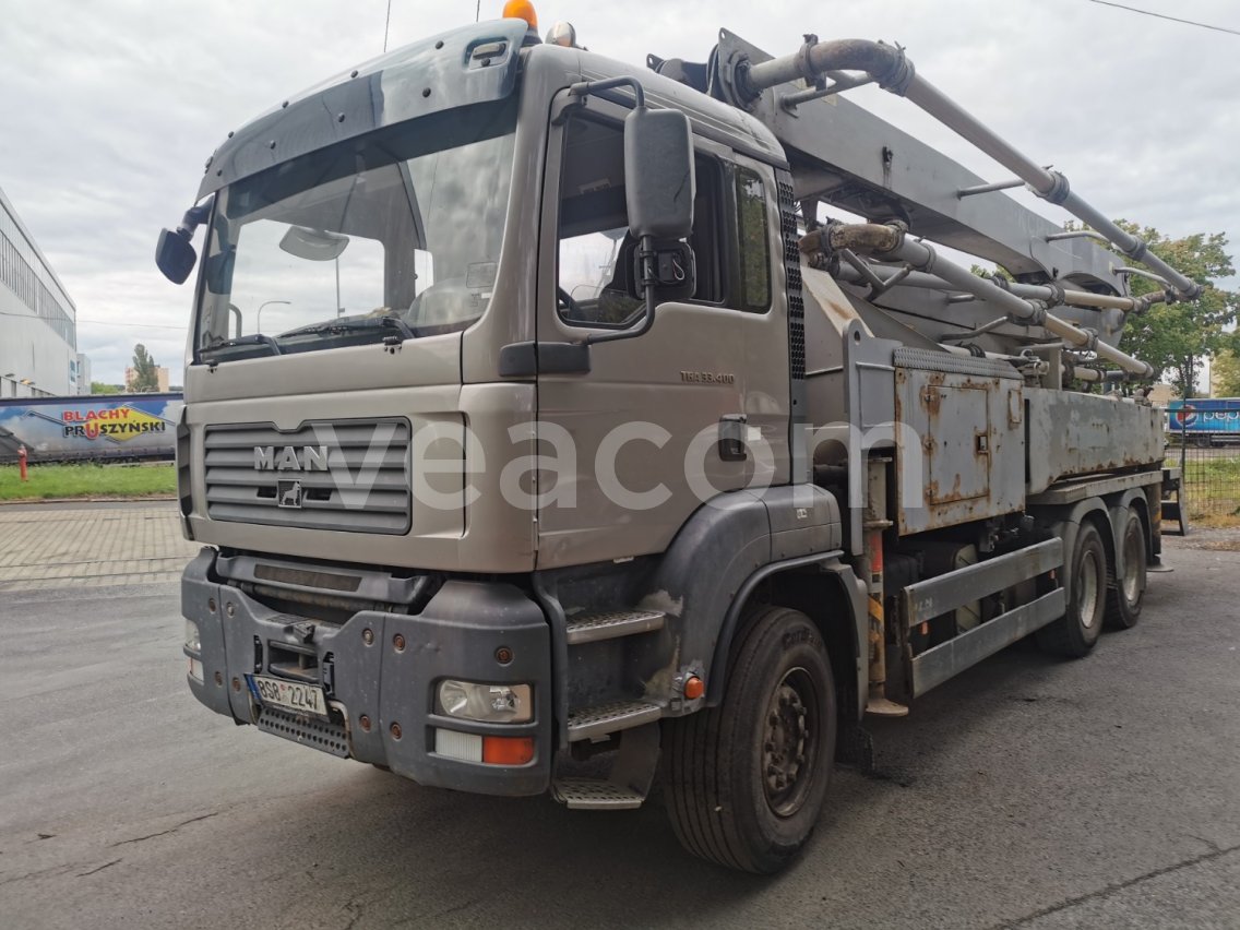 Online auction: MAN  TGA 33.400 6X4 + KCP 38